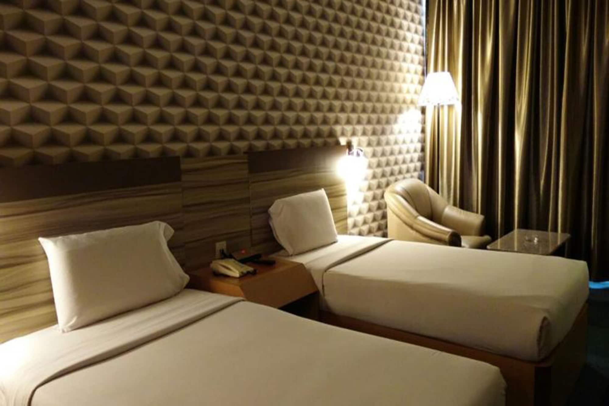 New York Hotel Τζόχορ Μπάχρου Εξωτερικό φωτογραφία