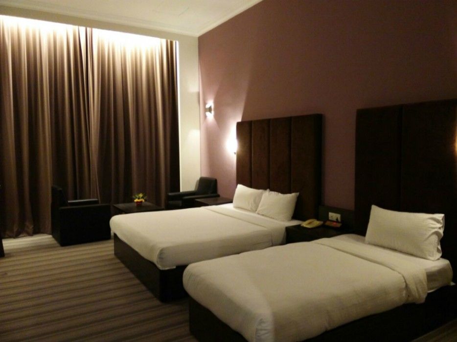 New York Hotel Τζόχορ Μπάχρου Εξωτερικό φωτογραφία